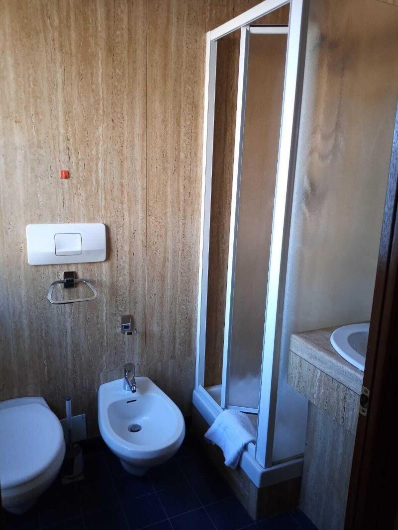 Hotel Socrate Lavena Ponte Tresa Kültér fotó