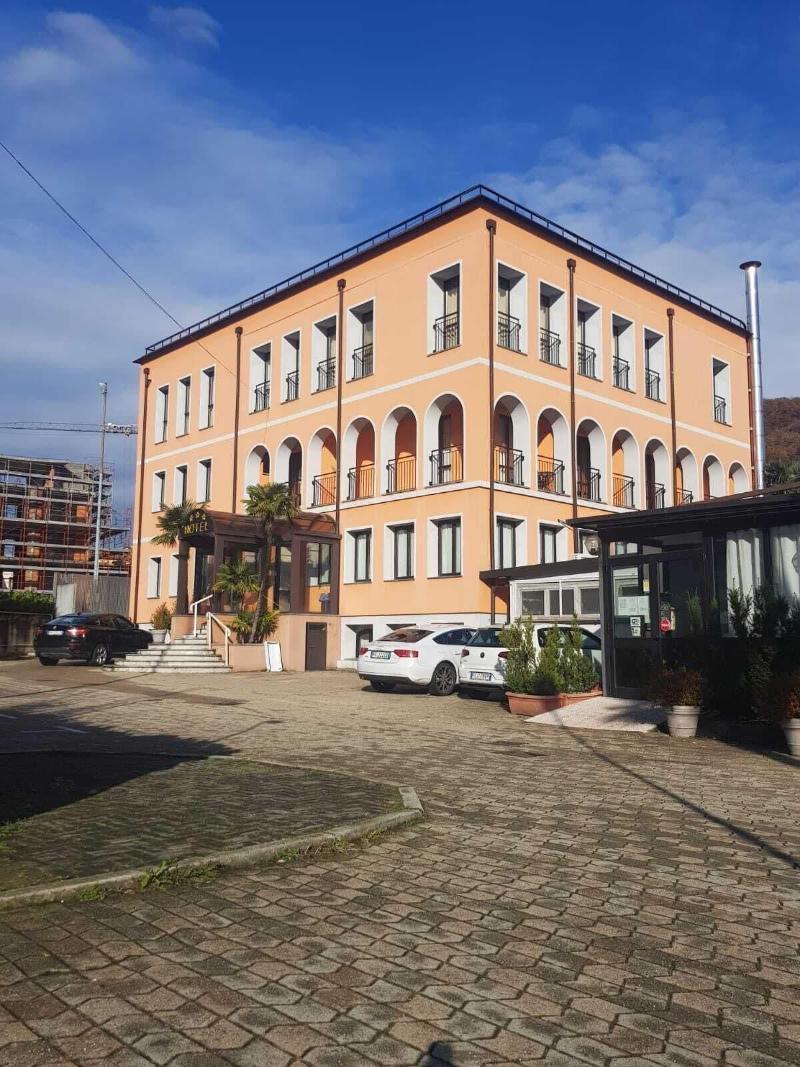 Hotel Socrate Lavena Ponte Tresa Kültér fotó