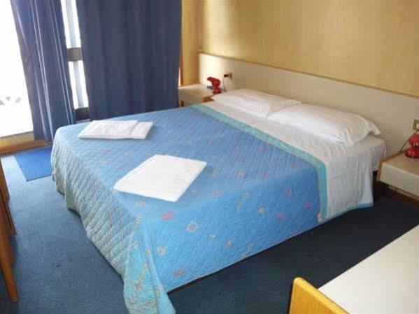 Hotel Socrate Lavena Ponte Tresa Kültér fotó